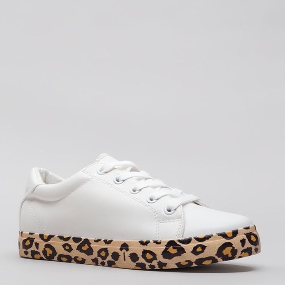 💕 Super Dope White Vegan Leather Sneakers 💕